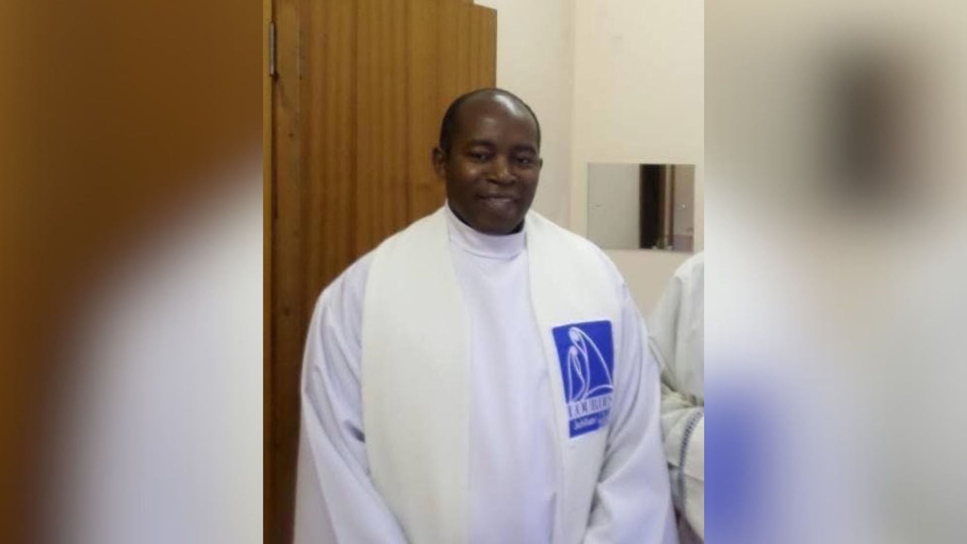 Camaroes sacerdote catolico sequestrado em 15 de novembro e libertado