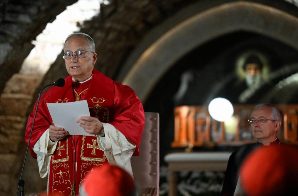 Leão XIV visita o túmulo de São Charbel Makhlouf e pede a conversão dos corações 3 Leao XIV visita o tumulo de Sao Charbel Makhlouf e pede a conversao dos coracoes 2