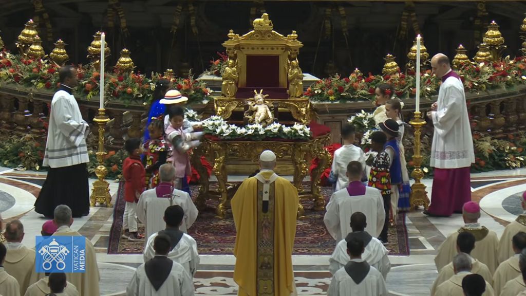 Papa Leão XIV celebra primeira Santa Missa de Natal de seu pontificado 3 Papa Leao XIV celebra primeira Santa Missa de Natal de seu pontificado 1