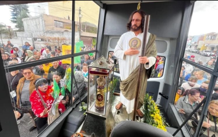 Relíquia de São Judas Tadeu foi venerada por mais de 22 milhões de devotos no México 2 Reliquia de Sao Judas Tadeu foi venerada por mais de 22 milhoes de devotos no Mexico 1