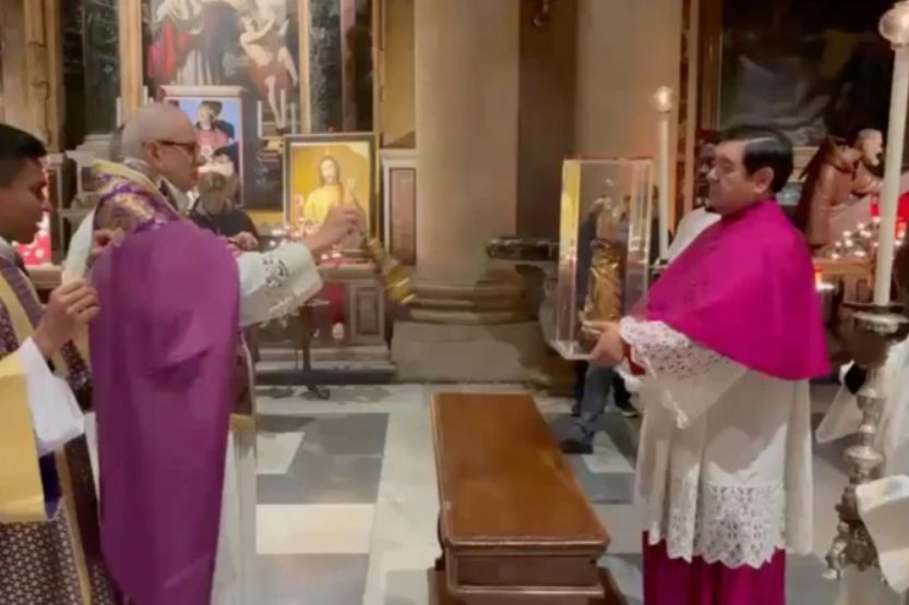 Relíquia de São Judas Tadeu retorna a Roma após um ano e meio no México 4 Reliquia de Sao Judas Tadeu retorna a Roma apos um ano e meio no Mexico 3