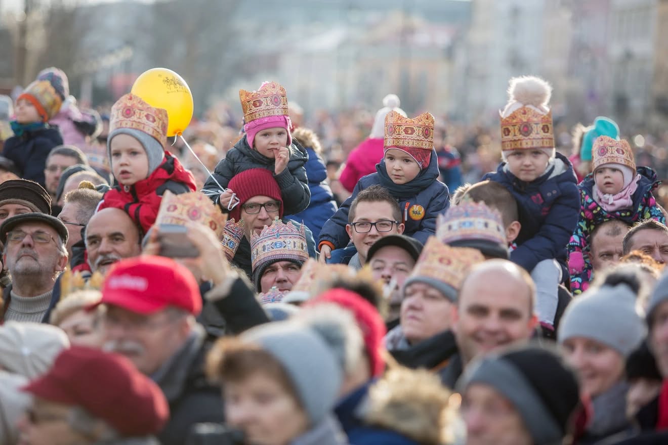 Polônia prevê milhões de pessoas em procissão dos Três Reis Magos 2 Polonia preve milhoes de pessoas em procissao dos Tres Reis Magos 1