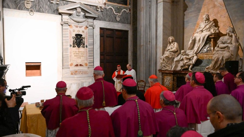 Porta Santa da Basílica de Santa Maria Maior é selada 2 Porta Santa da Basilica de Santa Maria Maior e selada 1