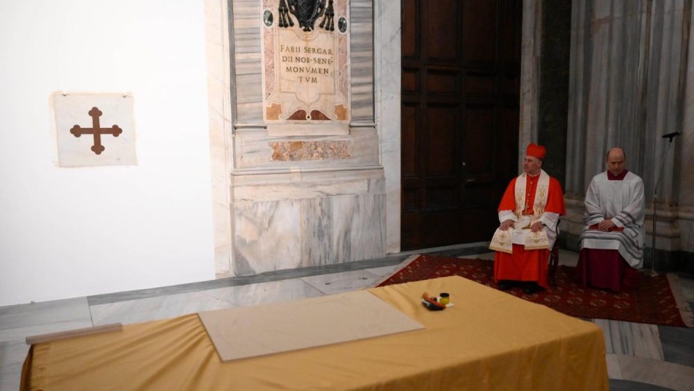 Porta Santa da Basílica de Santa Maria Maior é selada 3 Porta Santa da Basilica de Santa Maria Maior e selada 2