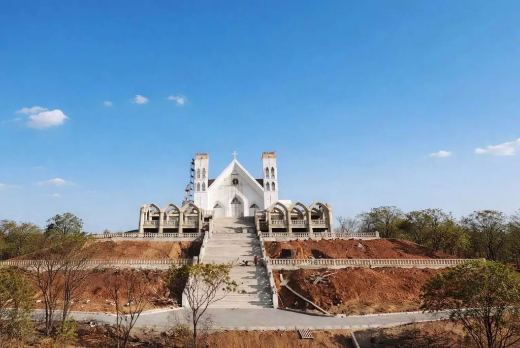 Santuário de Deus Pai Todo-Poderoso é inaugurado no sertão da Paraíba 2 Santuario de Deus Pai Todo Poderoso e inaugurado no sertao da Paraiba 1