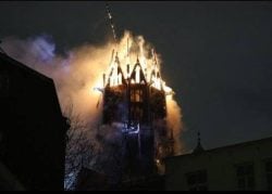 Amsterdã: incêndio devasta a primeira igreja do mundo dedicada ao Sagrado Coração 2 Foto: Screenshot Youtube 112Nederland