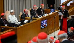 Vaticanista observa reações dos cardeais no primeiro consistório da era leonina 2 Foto: Vatican Media