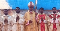 Um bispo e quatro sacerdotes ordenados na Índia 2 Foto: Radio Veritas Asia/ Facebook