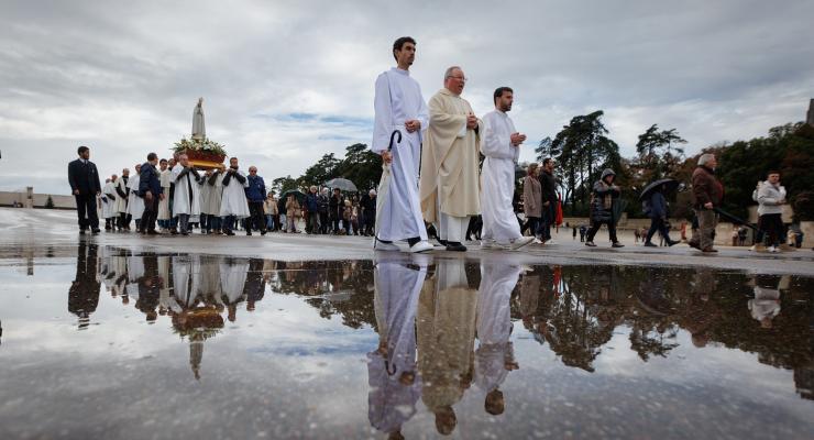 Cerca de 6,5 milhões de pessoas visitaram o Santuário de Fátima em 2025 4 Cerca de 65 milhoes de pessoas visitaram o Santuario de Fatima em 2025 3