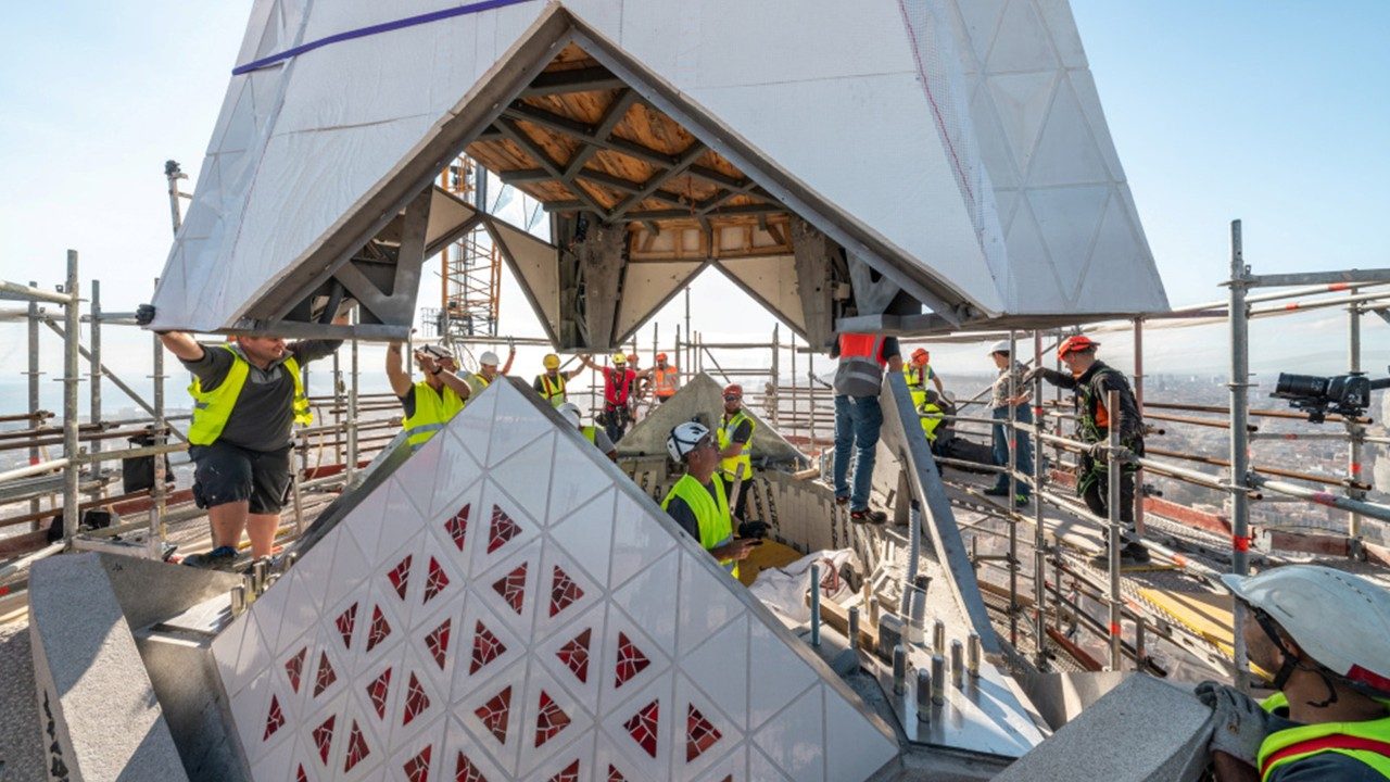 Espanha: Mais uma etapa concluída na construção da Basílica da Sagrada Família 2 Espanha Mais uma etapa concluida na construcao da Basilica da Sagrada Familia 1