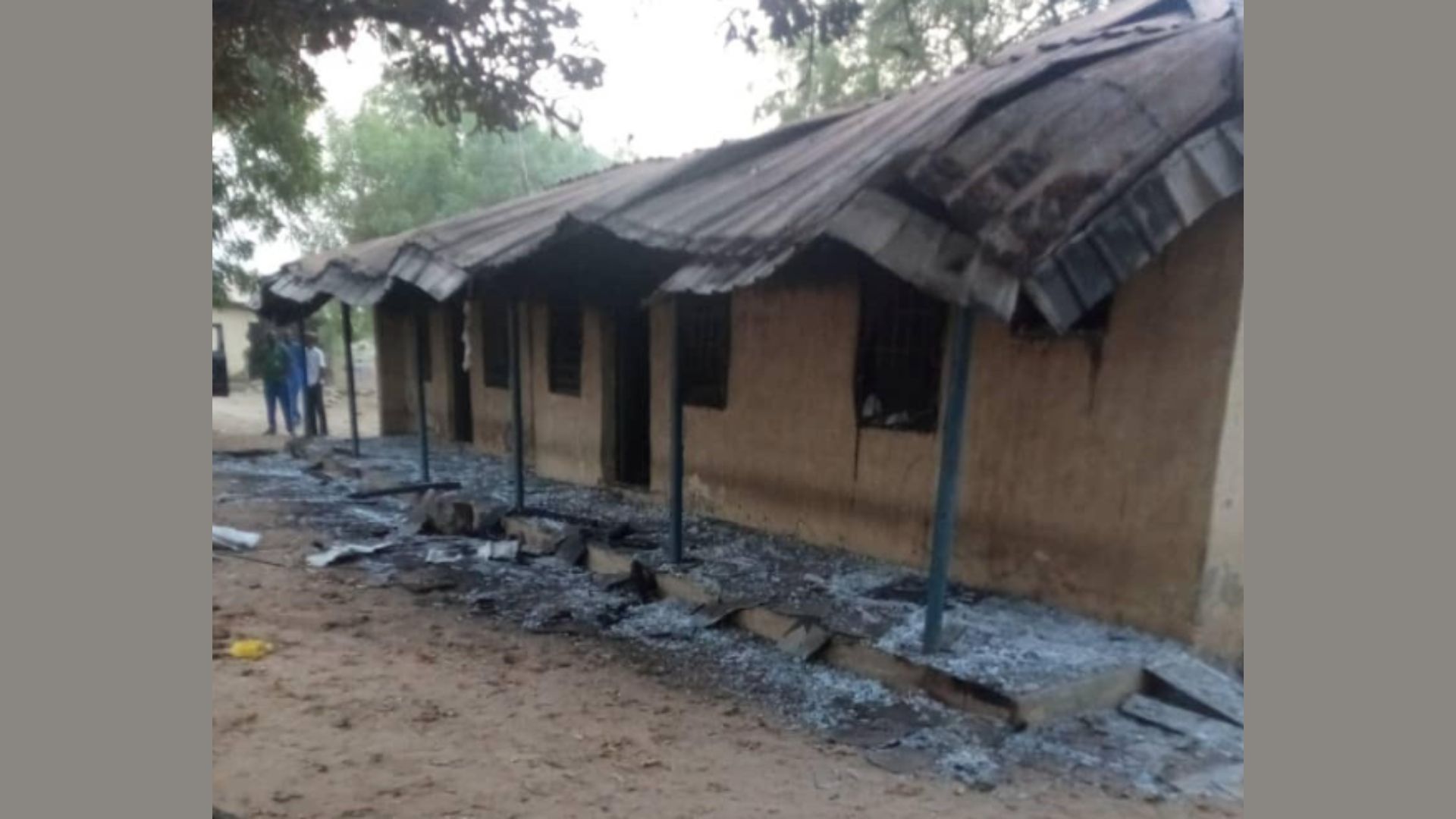 Onda de violência na Nigéria: Convento, hospital e igrejas são atacados 2 Onda de violencia na Nigeria Convento hospital e igrejas sao atacados