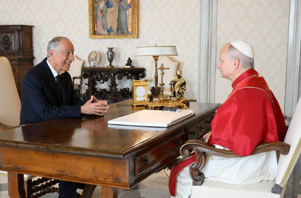 Presidente de Portugal é recebido pelo Papa em audiência 2 Presidente de Portugal e recebido pelo Papa em audiencia 1