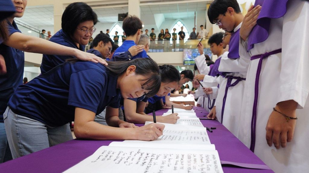 Arquidiocese de Singapura receberá número recorde de novos católicos nesta Páscoa 2 Arquidiocese de Singapura recebera numero recorde de novos catolicos nesta Pascoa 1