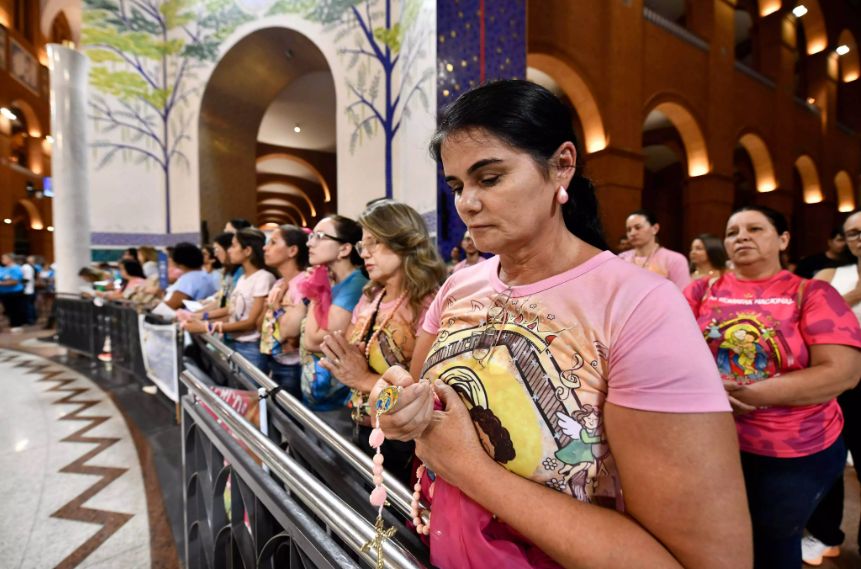 Romaria Nacional do Terço das Mulheres reúne 35 mil devotas em Aparecida 5 Romaria Nacional do Terco das Mulheres reune 35 mil devotas em Aparecida 4