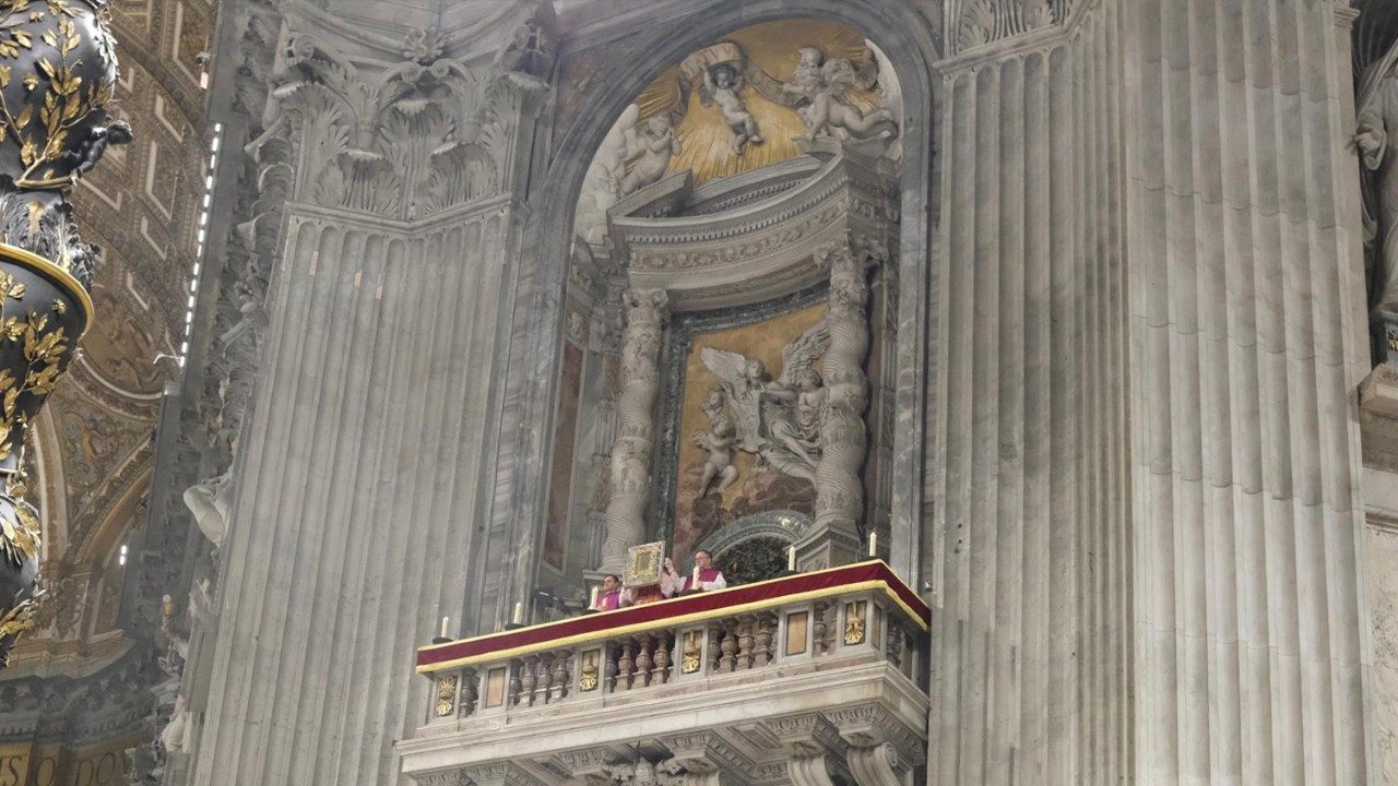 Vaticano: Véu de Verônica é exposto na Basílica de São Pedro 3 Vaticano Veu de Veronica e exposto na Basilica de Sao Pedro 2