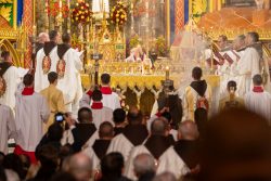 Homilia do Cardeal Damasceno na ordenação de 26 novos sacerdotes dos Arautos do Evangelho 4 12042026 SCR 6183