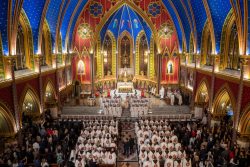 Homilia do Cardeal Damasceno na ordenação de 26 novos sacerdotes dos Arautos do Evangelho 6 12042026 SCR 6208