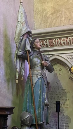 A França se batiza: nesta noite, mais de 21.000 batismos de adultos e adolescentes 2 526500511 10229613831833347 2363945317676162216 n