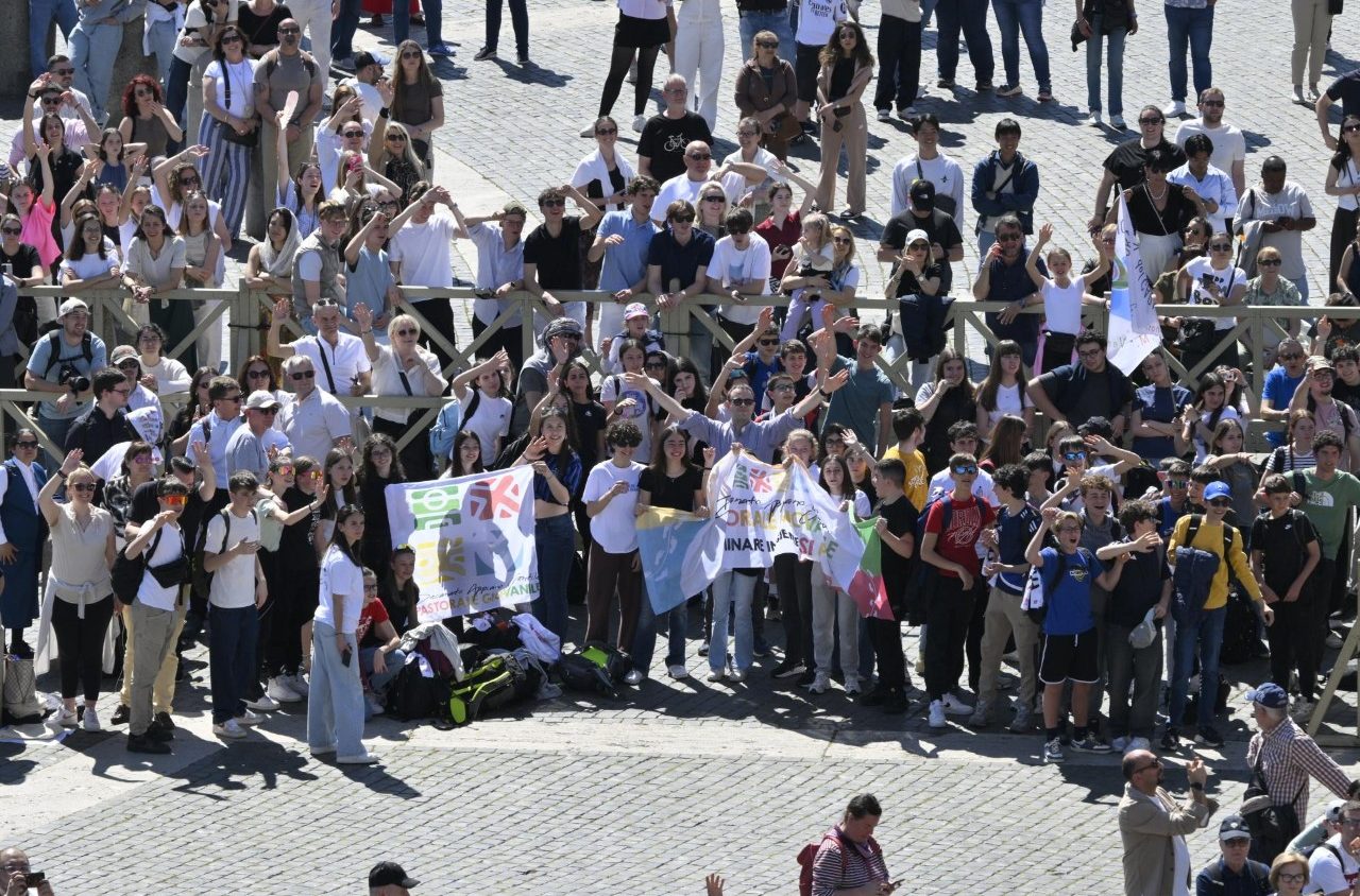 "A Páscoa de Cristo significa dar nova voz à esperança", assegura Leão XIV 2 A Pascoa de Cristo significa dar nova voz a esperanca assegura Leao XIV