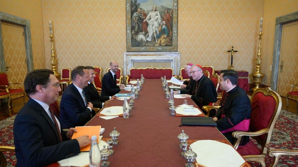 Emmanuel Macron se encontra com Leão XIV no Vaticano pela primeira vez 6 Emmanuel Macron se encontra com Leao XIV no Vaticano pela primeira vez 5