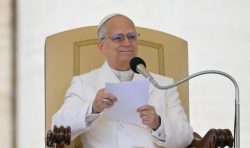 Audiência Geral: leigos participam no mesmo sacerdócio de Cristo 2 cq5dam.web .800.800 2 cropped