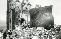 Bomba atômica à vista!? 3 1280px UrakamiTenshudoJan1946