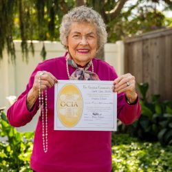 Aos 98 anos, Virginia se converte ao catolicismo e é batizada 2 Foto: Angelus news/ Instagram