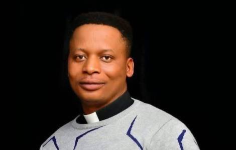 Padre Nathaniel Asuwaye é libertado por seus sequestradores na Nigéria 2 Padre Nathaniel Asuwaye