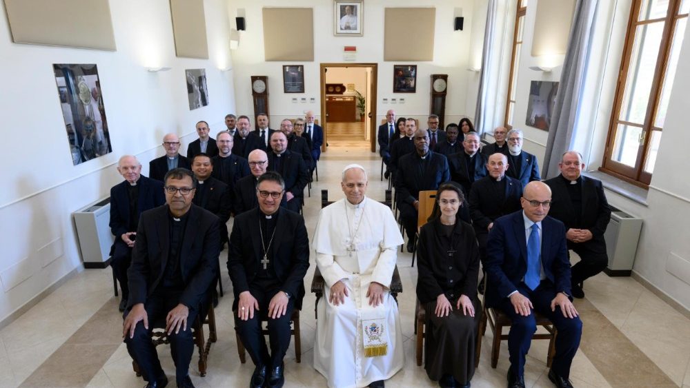 Papa Leão XIV visita o Observatório Astronômico Vaticano 5 Papa Leao XIV visita o Observatorio Astronomico Vaticano 4