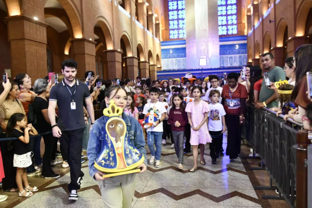 Santuário de Aparecida recebe Romaria Nacional do Terço das Crianças 2 Santuario de Aparecida recebe Romaria Nacional do Terco das Criancas 1