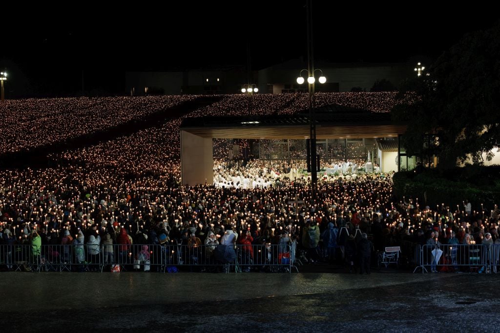 Santuário de Fátima aguarda milhares de fiéis para a Festa da Padroeira 2 Santuario de Fatima aguarda milhares de fieis para a Festa da Padroeira