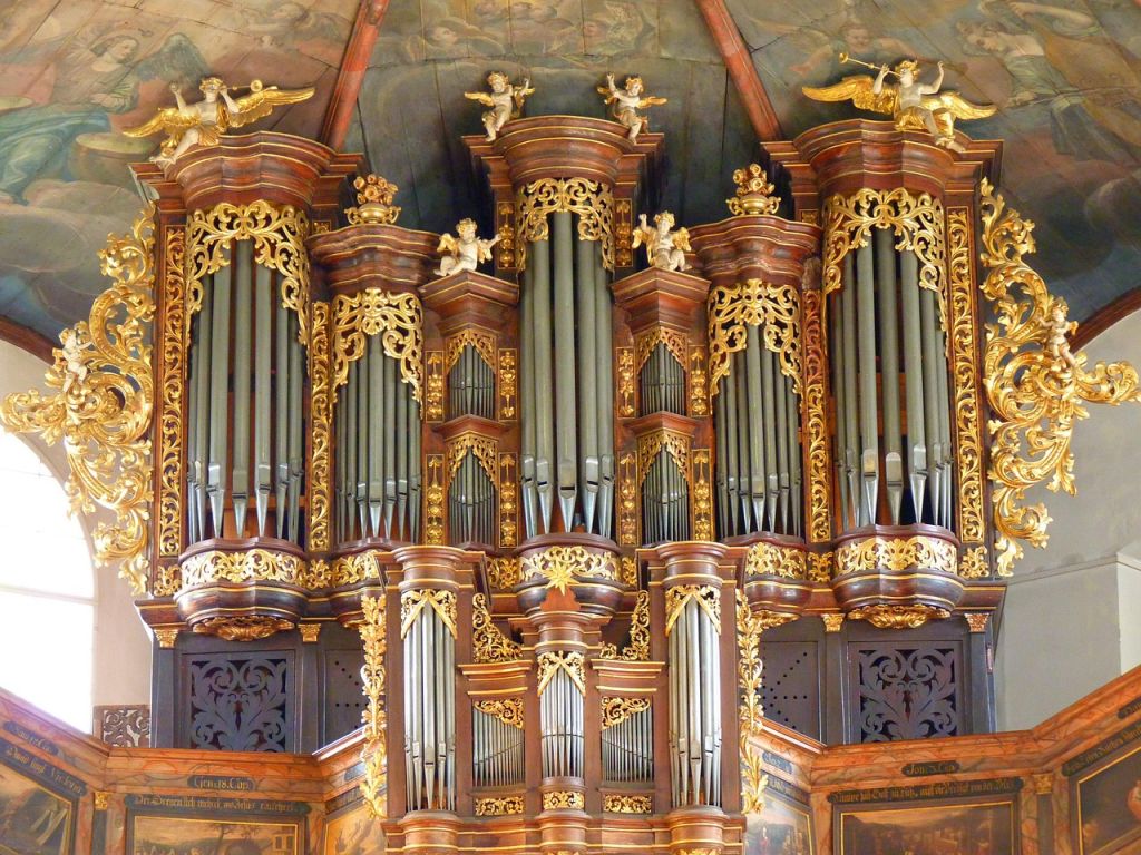 Uma música não se torna sacra simplesmente por tocar em uma igreja, adverte Padre Riccardo Dell’Acqua 3 Uma musica nao se torna sacra simplesmente por tocar em uma igreja adverte Padre Riccardo DellAcqua 2