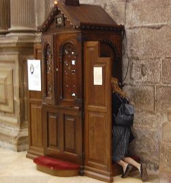 França aprova lei de proteção a menores, mas preserva o segredo de confissão 2 Foto: Wikipedia