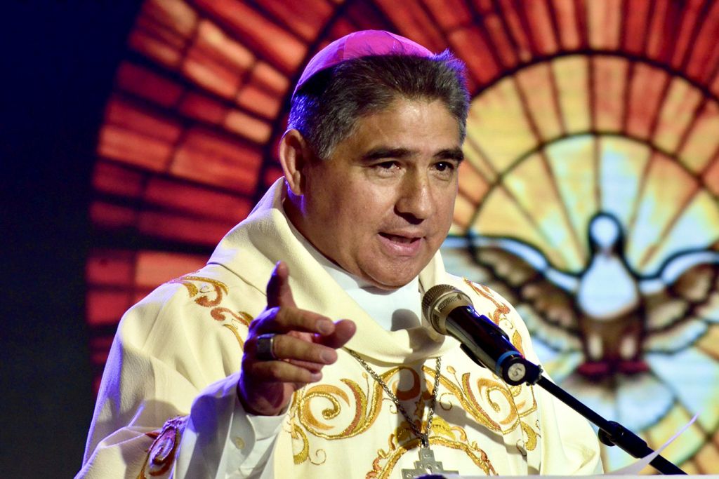 Núncio Apostólico no Japão incentiva famílias a serem 'pequenos seminários' 2 Nuncio Apostolico nas Filipinas convida familias a serem pequenos seminarios