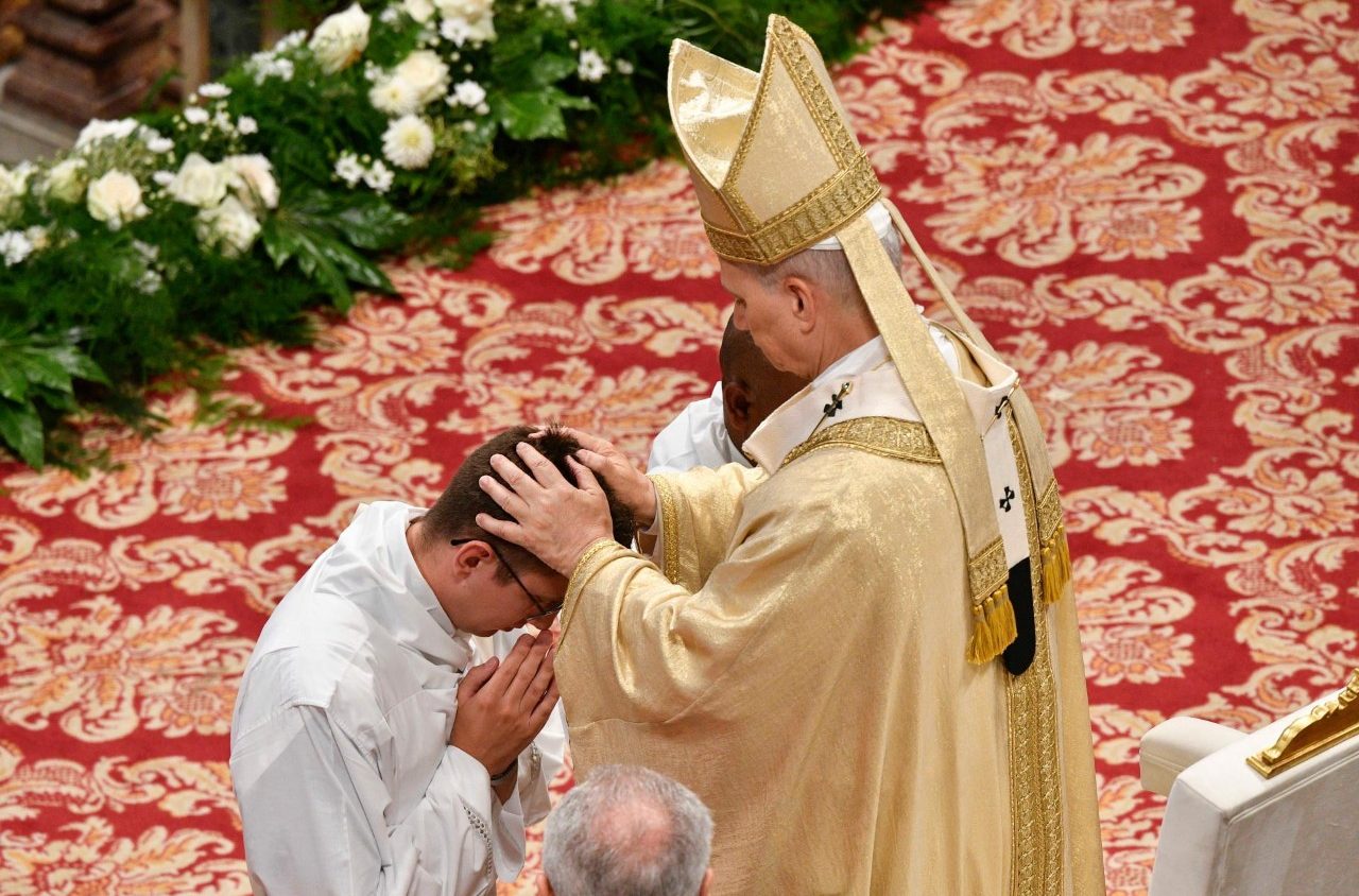 Papa Leão XIV escreve mensagem aos sacerdotes exortando-os a serem Santos 2 Papa Leao XIV escreve mensagem aos sacerdotes exortando os a serem Santos 2