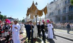 Leão XIV na celebração de Corpus Christi: fé na presença do Senhor Ressuscitado vivo no meio de nós 2 Foto: Vatican Media