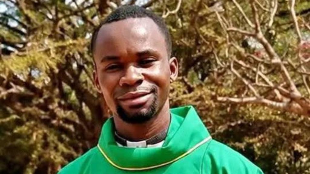 Sacerdote católico é assassinado na República Centro-Africana 2 Sacerdote catolico e assassinado na Republica Centro Africana