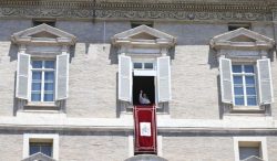 Ângelus: o peso da cruz pode ser “leve” e “suave” 2 Foto: Vatican Media