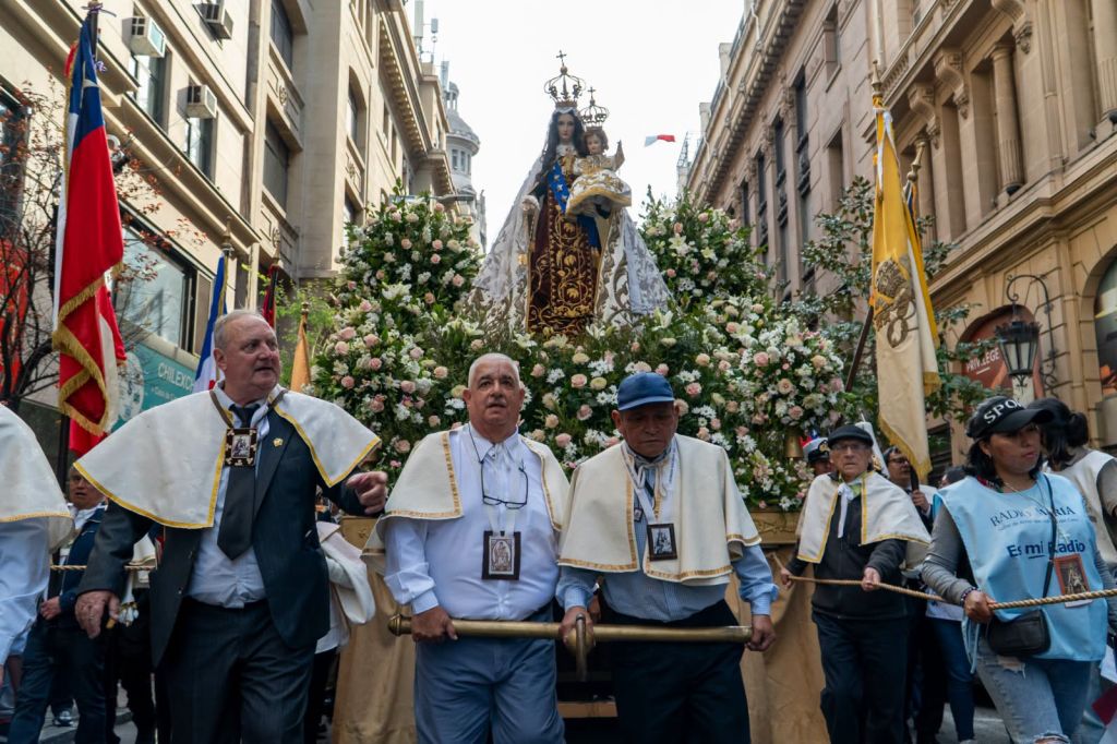 Chile celebra centenário da coroação pontifícia de Nossa Senhora do Carmo 2 Chile celebra centenario da coroacao pontificia de Nossa Senhora do Carmo