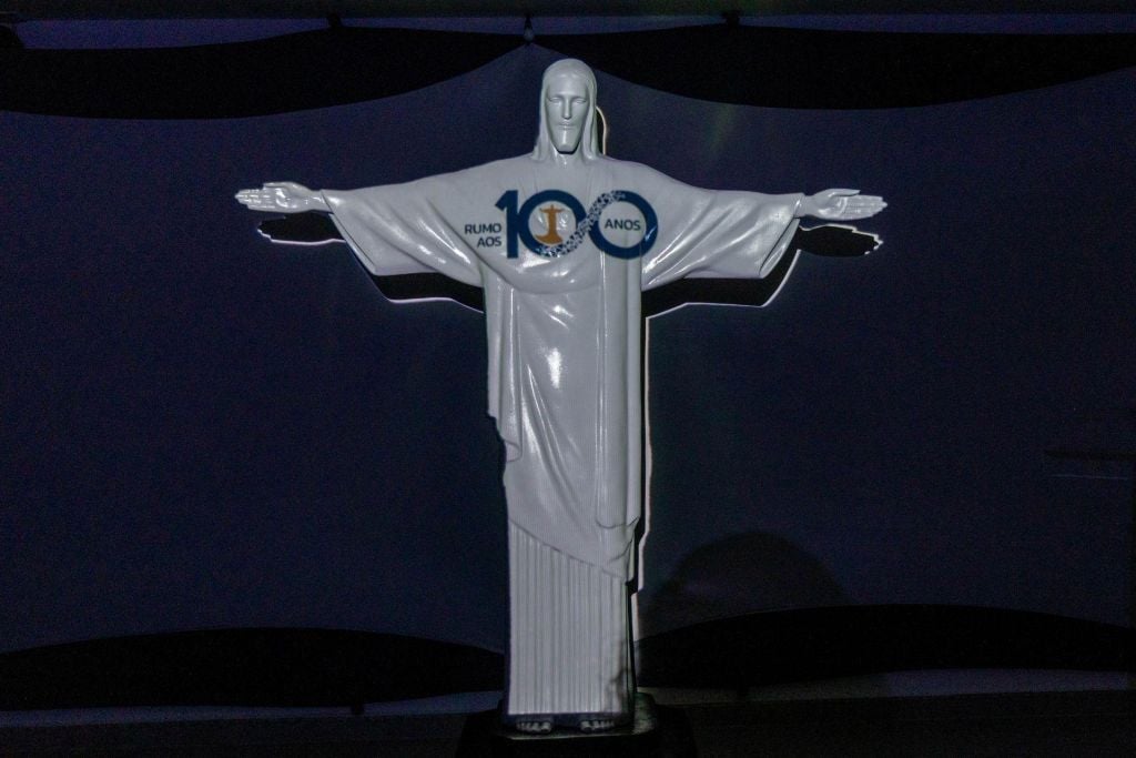 Cristo Redentor ganha selo especial em contagem regressiva para os 100 anos 2 Cristo Redentor ganha selo especial em contagem regressiva para os 100 anos