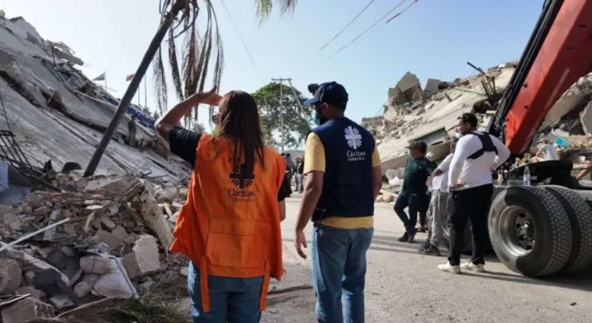 Terremotos na Venezuela danificam vinte e cinco templos católicos em Caracas 4 Terremotos na Venezuela danificam vinte e cinco templos catolicos em Caracas 2