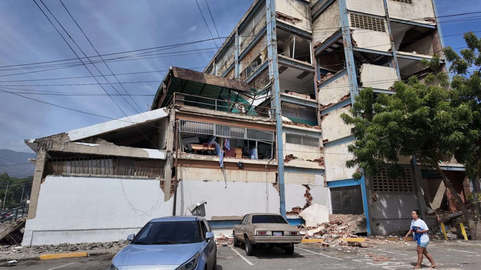Terremotos na Venezuela danificam vinte e cinco templos católicos em Caracas 3 Terremotos na Venezuela danificam vinte e cinco templos catolicos em Caracas 3
