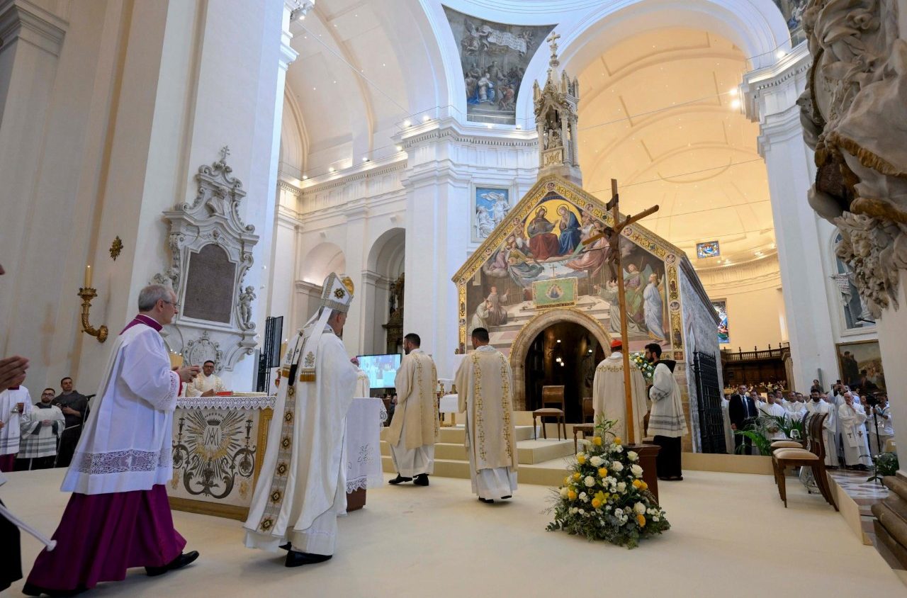 Em Assis, Papa Leão XIV convoca os jovens a serem novos Santos e transformar o mundo 3 Em Assis Papa Leao XIV convoca os jovens a serem novos Santos e transformar o mundo 3