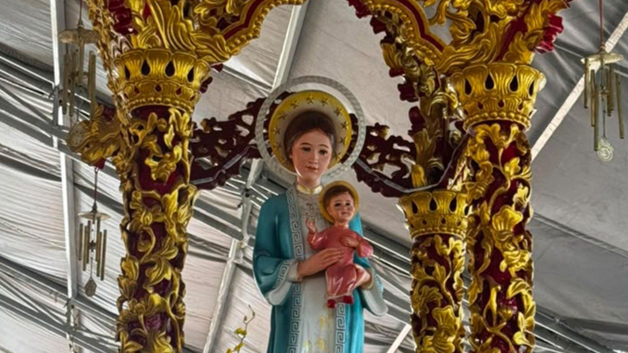Mais de 200 mil fiéis celebram Nossa Senhora de La Vang, a "Lourdes do Vietnã" 3 Mais de 200 mil fieis celebram Nossa Senhora de La Vang a Lourdes do Vietna 2