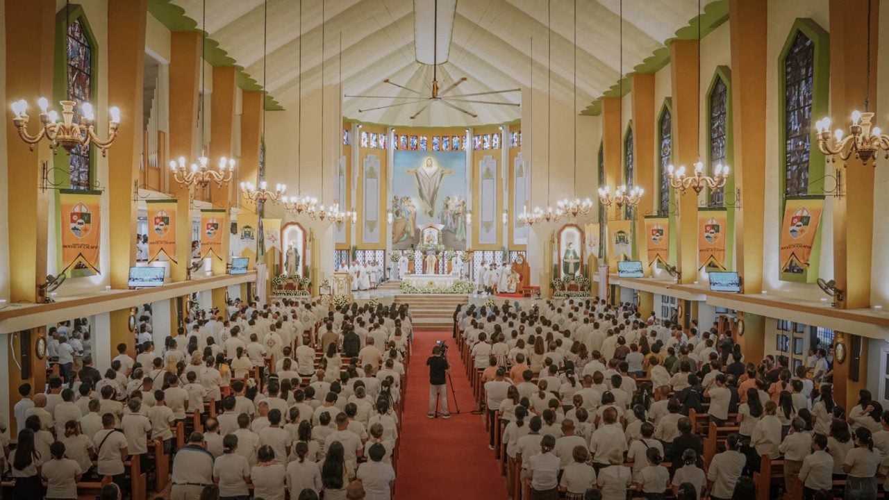 Vicariato Apostólico de Calapan se torna a 60ª Diocese das Filipinas 2 Vicariato Apostolico de Calapan se torna a 60a Diocese das Filipinas 1