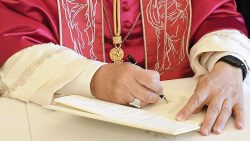 Vaticano: nova Lei Fundamental encerra lacunas e reforça a segurança jurídica do Vaticano 2 leaoxiv assina