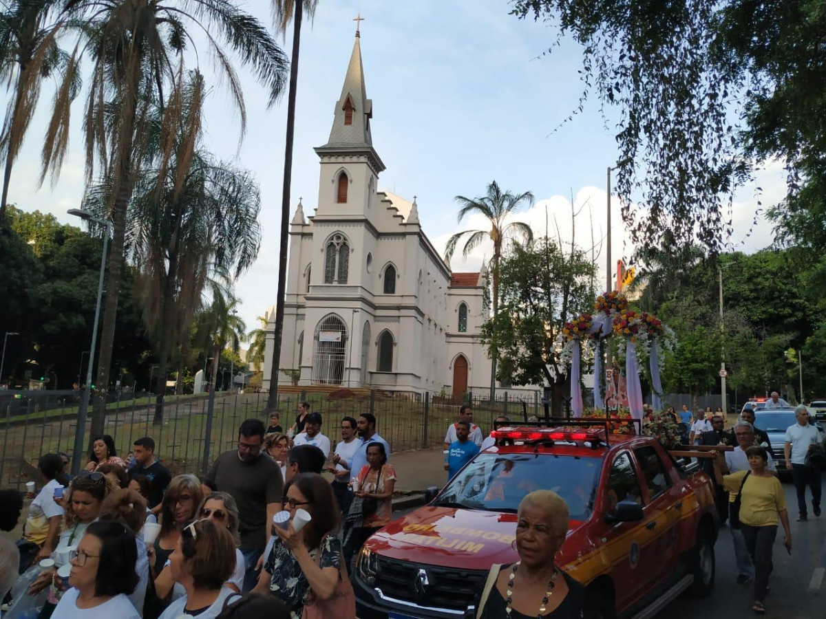 Belo Horizonte (MG) recebe visita da Imagem Peregrina de Nossa Senhora de Nazaré 2 Belo Horizonte MG recebe visita da Imagem Peregrina de Nossa Senhora de Nazare