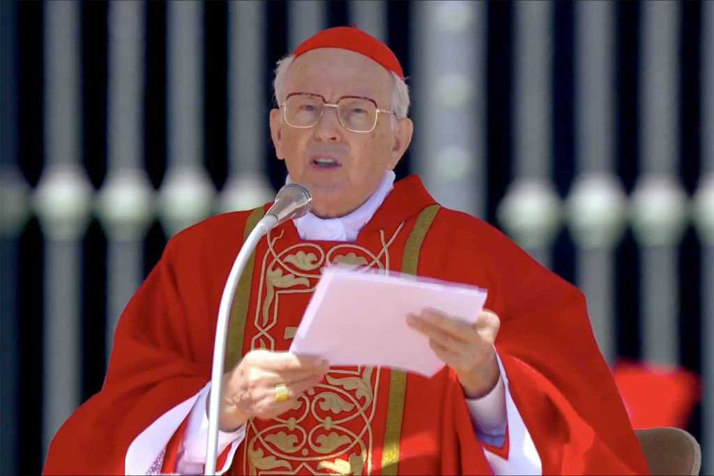 Colégio Cardinalício elege Cardeal Tagle seu novo decano 4 Cardeal Giovanni Battista Re