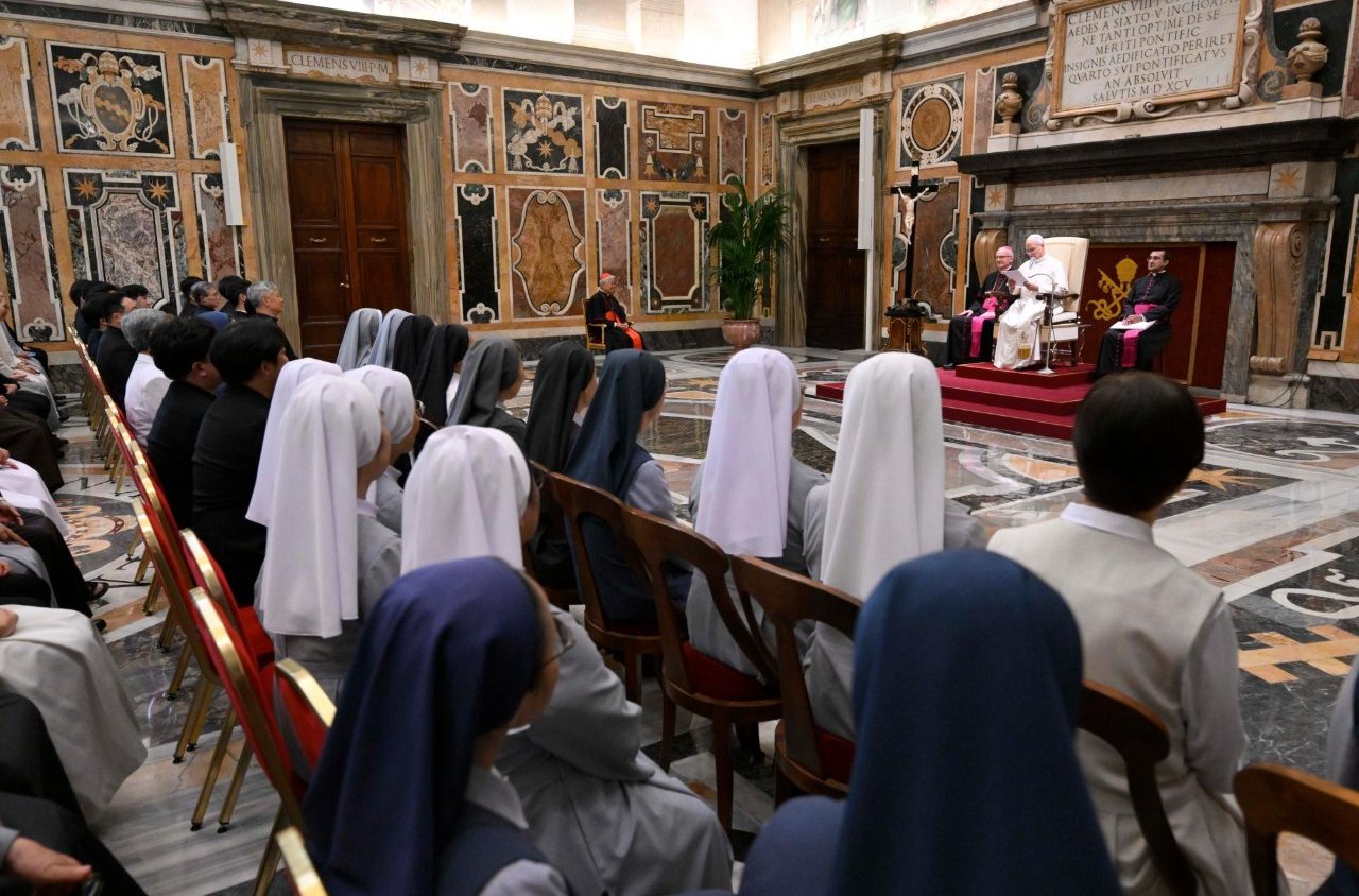 Leão XIV aos consagrados coreanos em Roma: “Sejam testemunhas de esperança e artesãos da paz” 3 Leao XIV aos consagrados coreanos em Roma Sejam testemunhas de esperanca e artesaos da paz 5