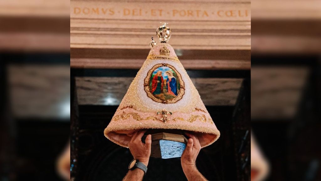 Manto oficial de Nossa Senhora para o Círio de Nazaré 2026 é apresentado em Belém 2 Manto oficial de Nossa Senhora para o Cirio de Nazare 2026 e apresentado em Belem 1